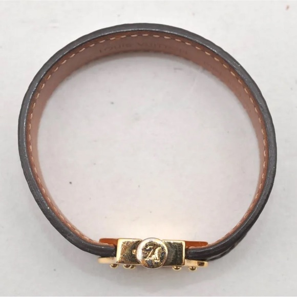 Louis Vuitton Italian Luxury Bracelet - Picture 7 of 9